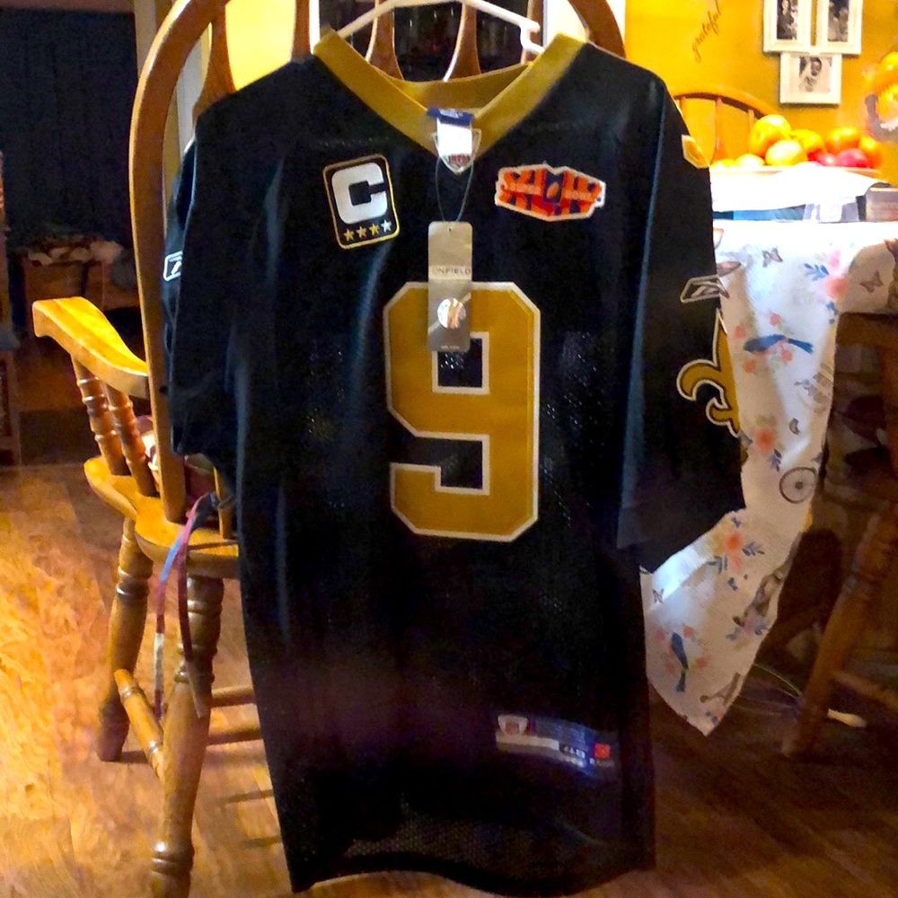Black and gold never worn